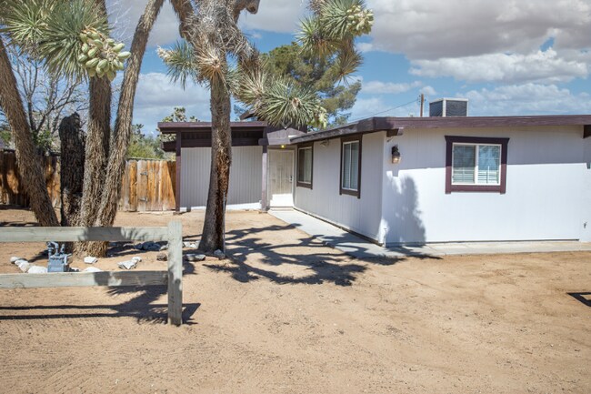 Building Photo - 7638 Elk Trail