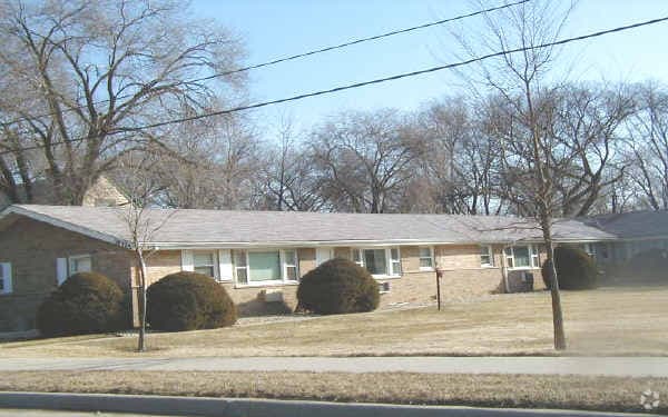 Primary Photo - 19325 S Wolf Rd