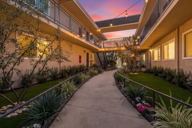 Interior Photo - Queen Street Homes