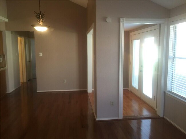 Building Photo - 11712 Norwegian Wood Dr