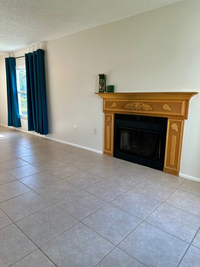 Hogar - 3455 Countryside Blvd