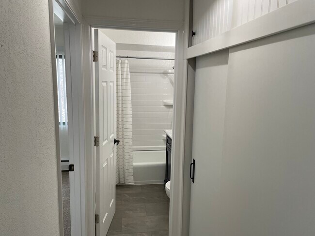 Foto del edificio - Saint Clair Apartments