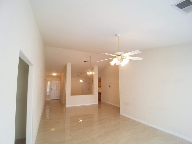 Building Photo - 2815 Flint Hills Dr
