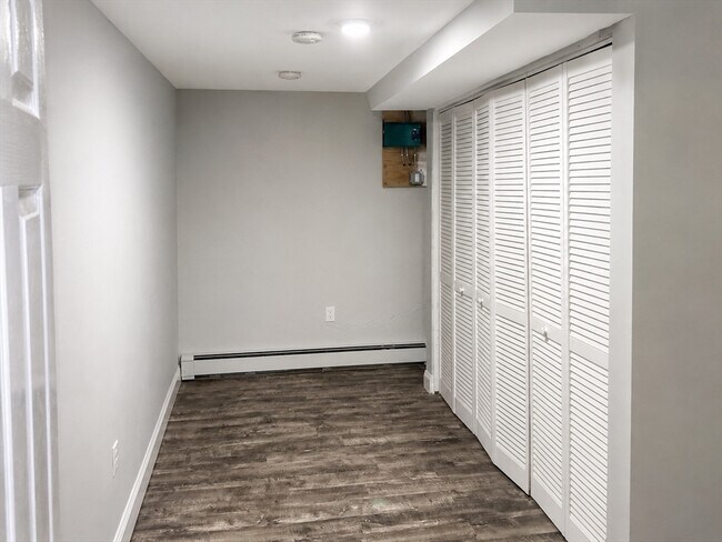 Foto del edificio - 323 Bainbridge St