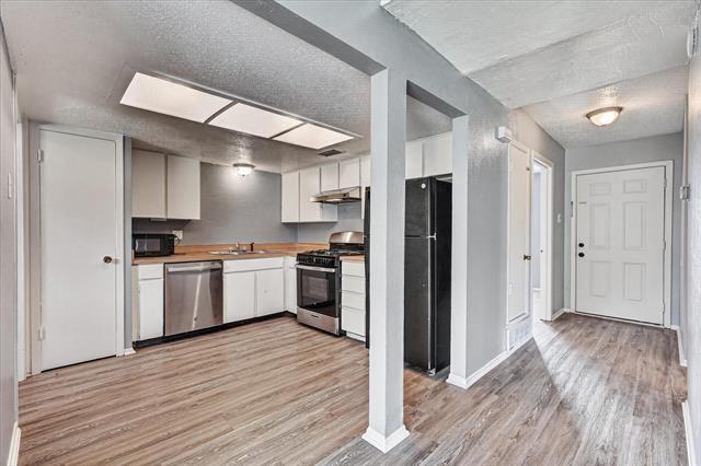 Foto del edificio - 1406 Yukon Dr