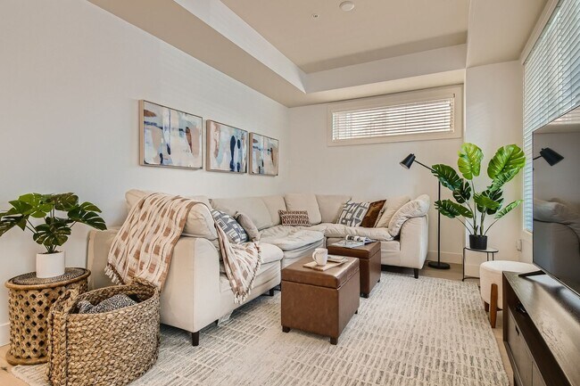 Foto del edificio - Modern 1 BDR in Peloton - Ground Floor