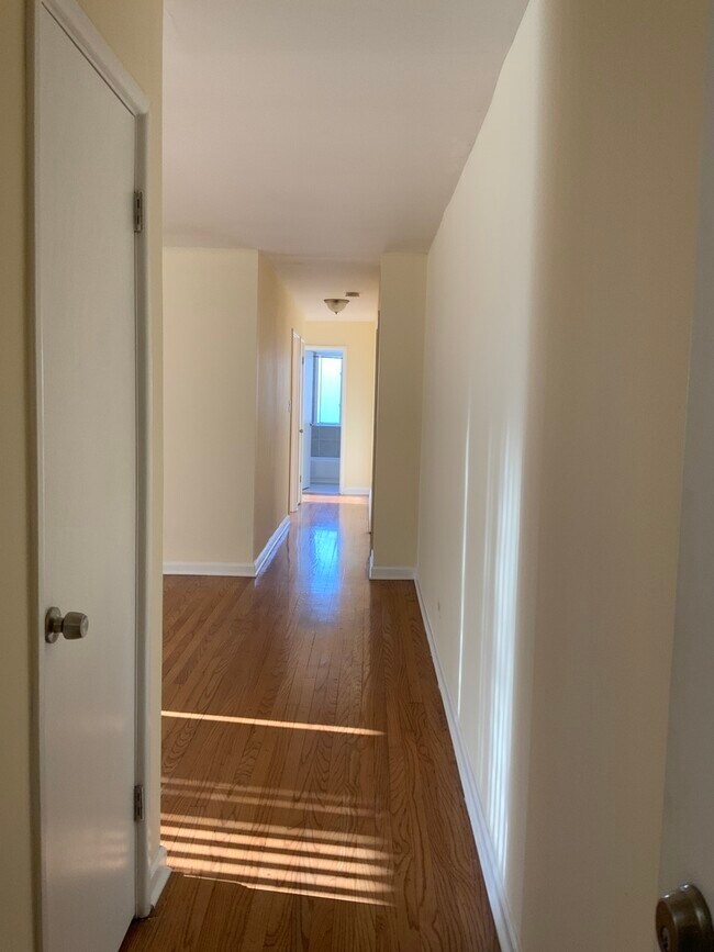 Foto del edificio - 2520 W Berwyn Ave