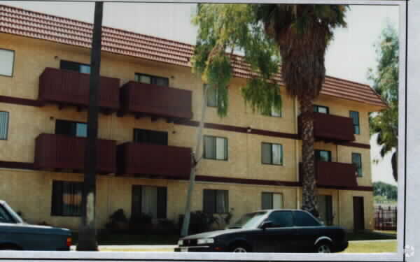 Foto del edificio - Oaktree Apartments