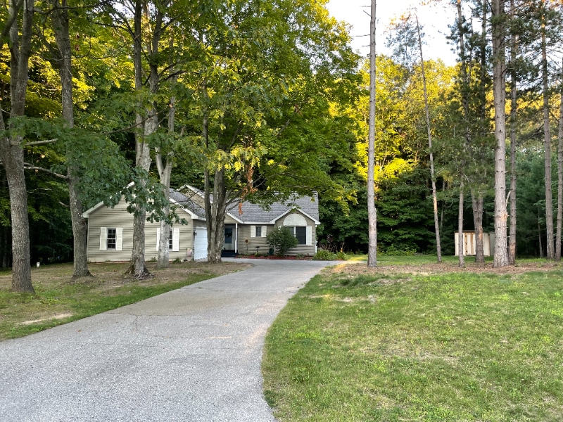 9237 Shorter Lake Rd, Traverse City, MI 49684 House Rental in