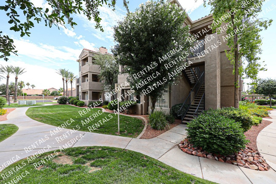 Primary Photo - 2 Bed 2 Bath Condo in Ahwatukee!