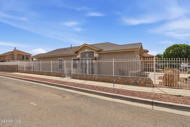 Foto del edificio - 13020 Stonington Ln