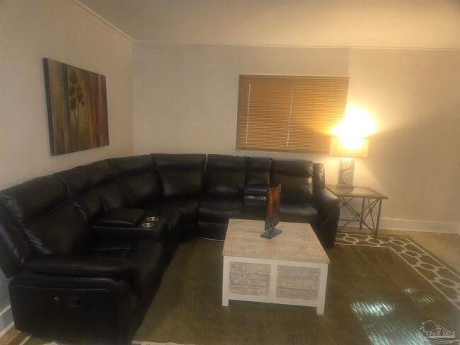 Foto del edificio - 1012 W Hernandez St