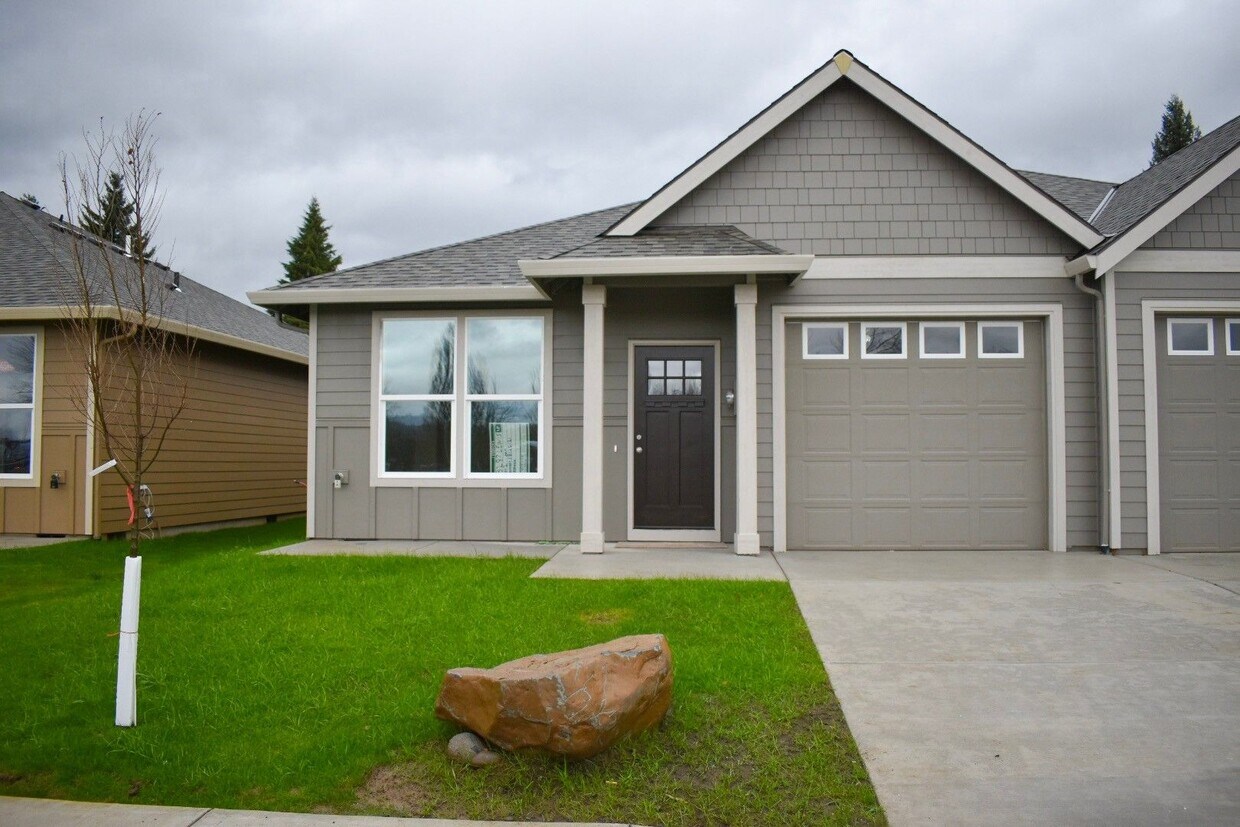 2 Bedroom 2 Bathroom Duplex in a New Great... - 2 Bedroom 2 Bathroom Duplex in a New Great...
