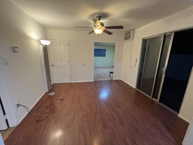 Building Photo - 1267 Cypress Ave