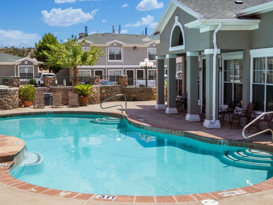 Foto principal - Mesa Place Townhomes