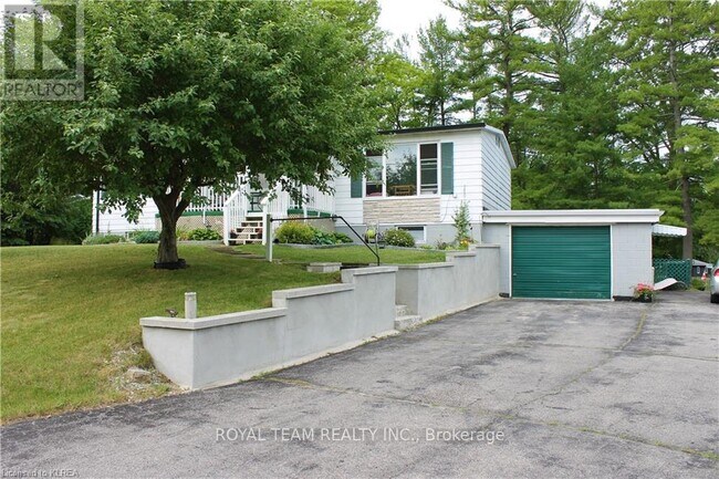 Photo du bâtiment - 608 Hickory Beach Rd