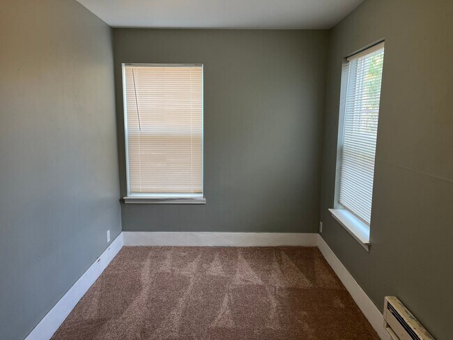 Building Photo - Two Bedroom