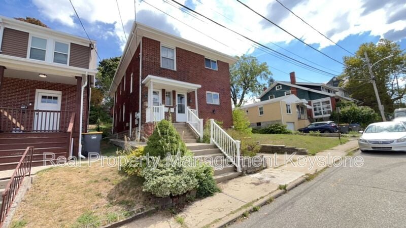 Primary Photo - 1428 Park Blvd