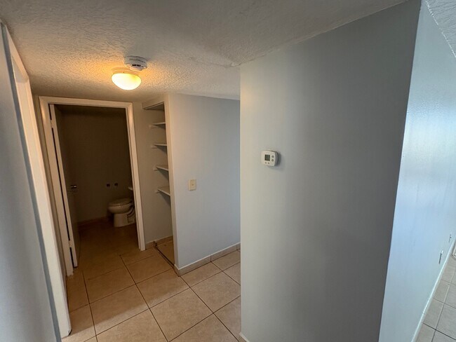 Building Photo - 4600 SW 67th Ave