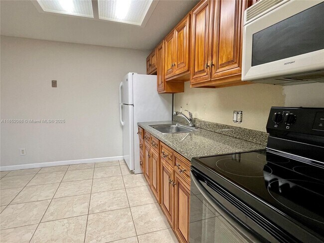 Foto del edificio - 7210 Southgate Blvd