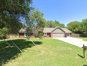 Building Photo - 2816 W 25th St N