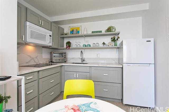 Foto del edificio - 2240 Kuhio Ave.