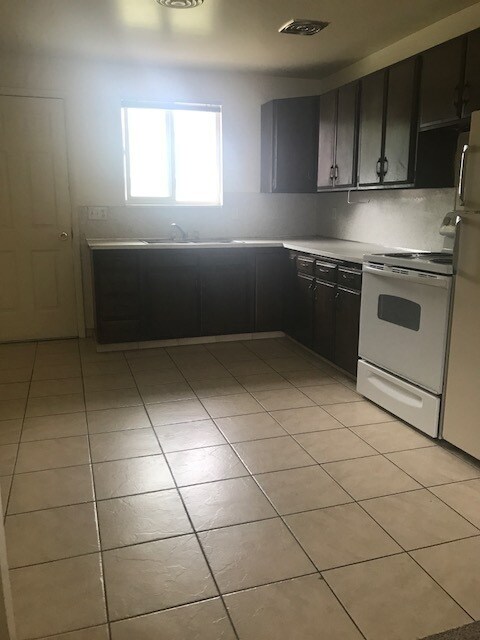 Foto del edificio - 351-353 W. 310 N.