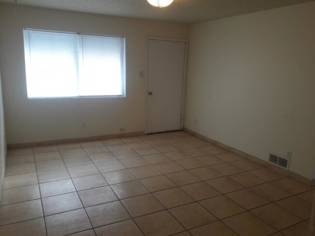 Building Photo - 240 Louisiana Blvd NE - Unit G