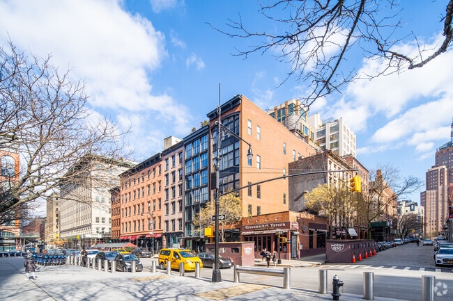 Context - 405 Greenwich St