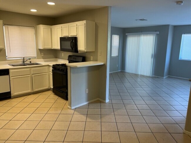 Foto del edificio - 3 br, 2.5 bath House - 5207 Souvenir Lane