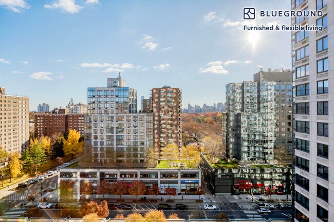 Foto del edificio - 792 Columbus Ave