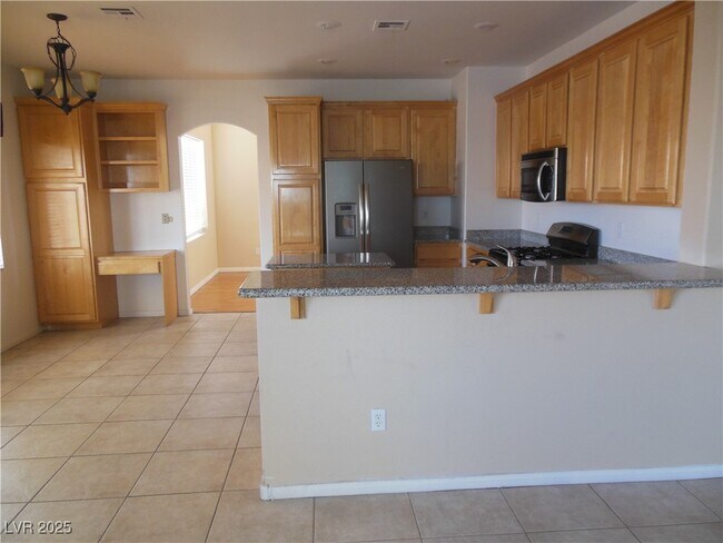 Foto del edificio - 9891 Sierra Canyon Way