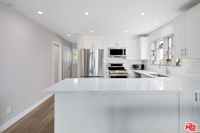 Foto del edificio - 1818 Butler Ave