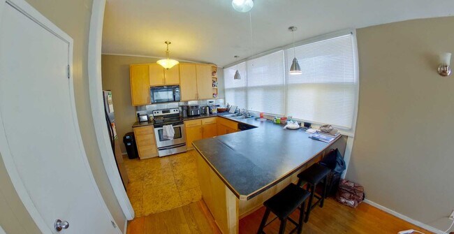 Building Photo - 3D Tour Available - Garage + Washer & Drye...