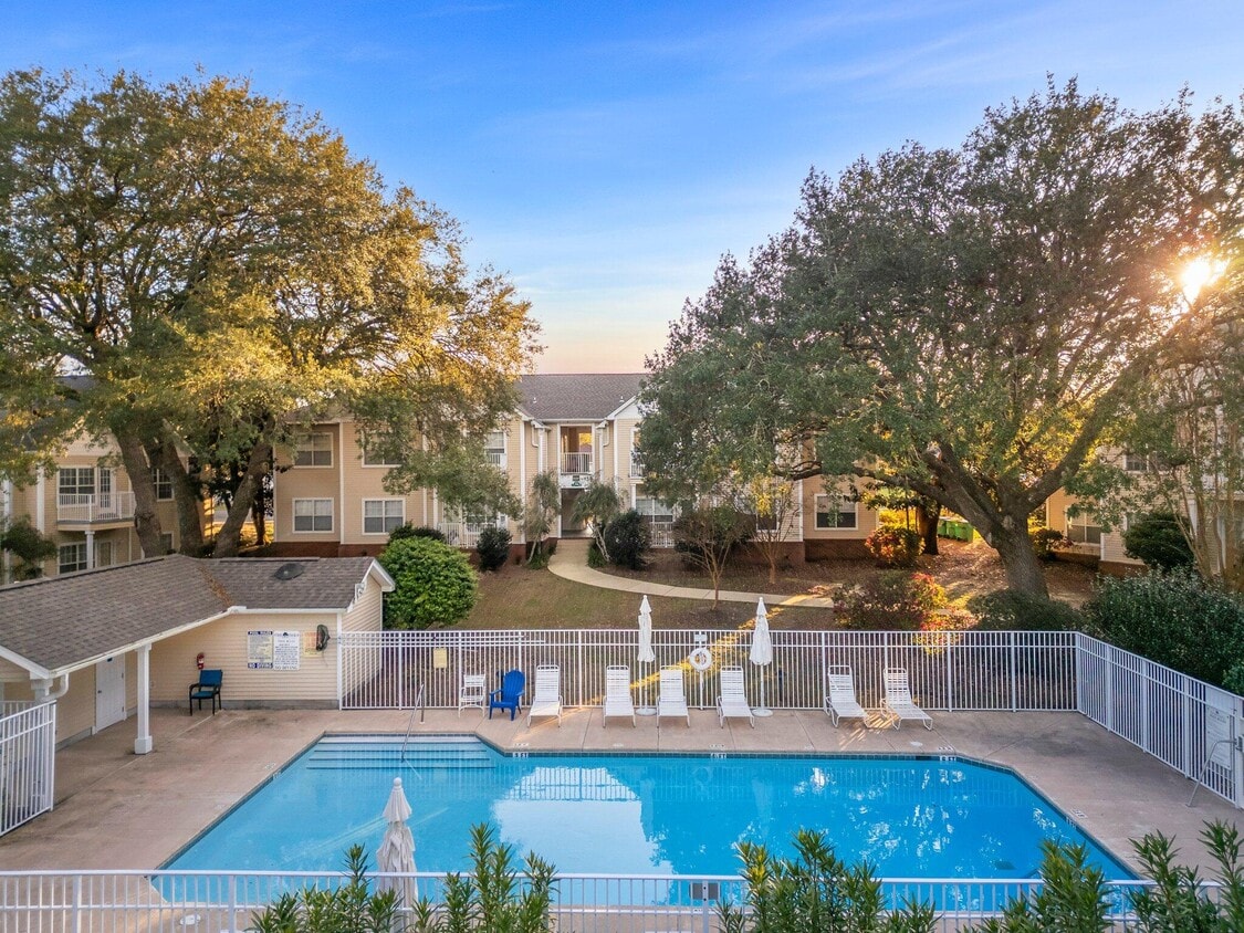 Foto principal - 1501 Partin Dr N