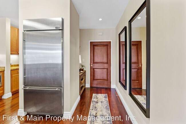 Building Photo - 1 br, 1 bath House - 588 Main Street, Unit...
