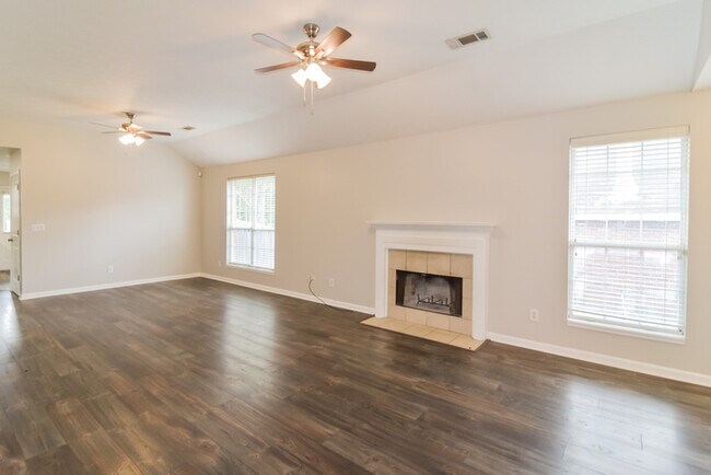 Foto del edificio - 212 Millridge Dr
