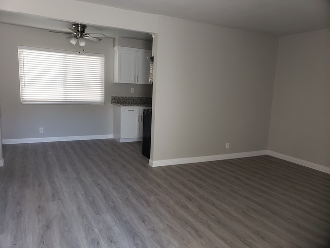 Living Room - 2121 W 157th St