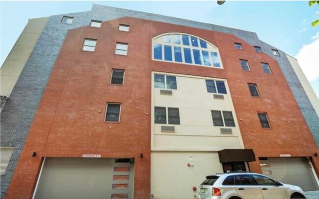 Foto del edificio - 545 39th St