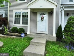 Building Photo - 406 Knollwood Ct