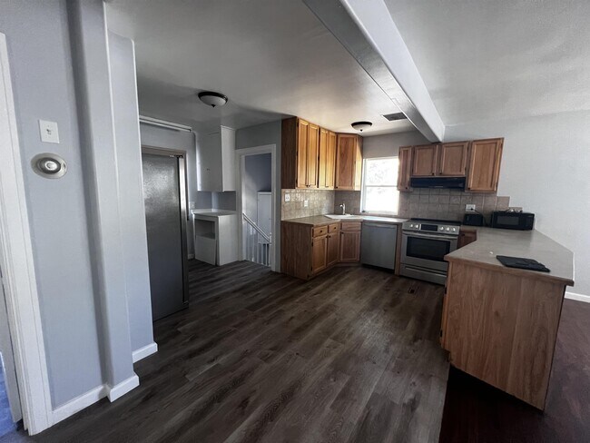Foto del edificio - 2127 3rd Ave N