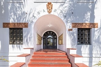 Building Photo - Casa Real