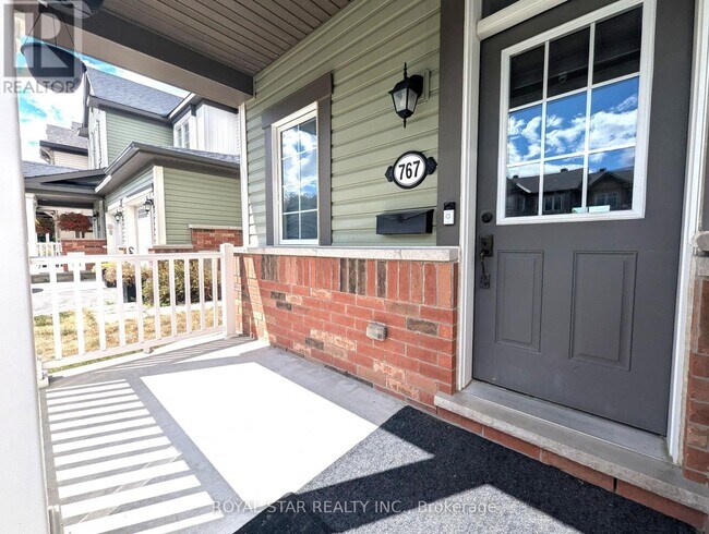 Building Photo - 767 Maloja Way
