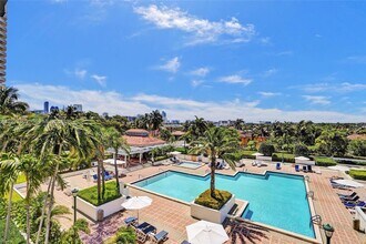 Building Photo - 1000 E Island Blvd