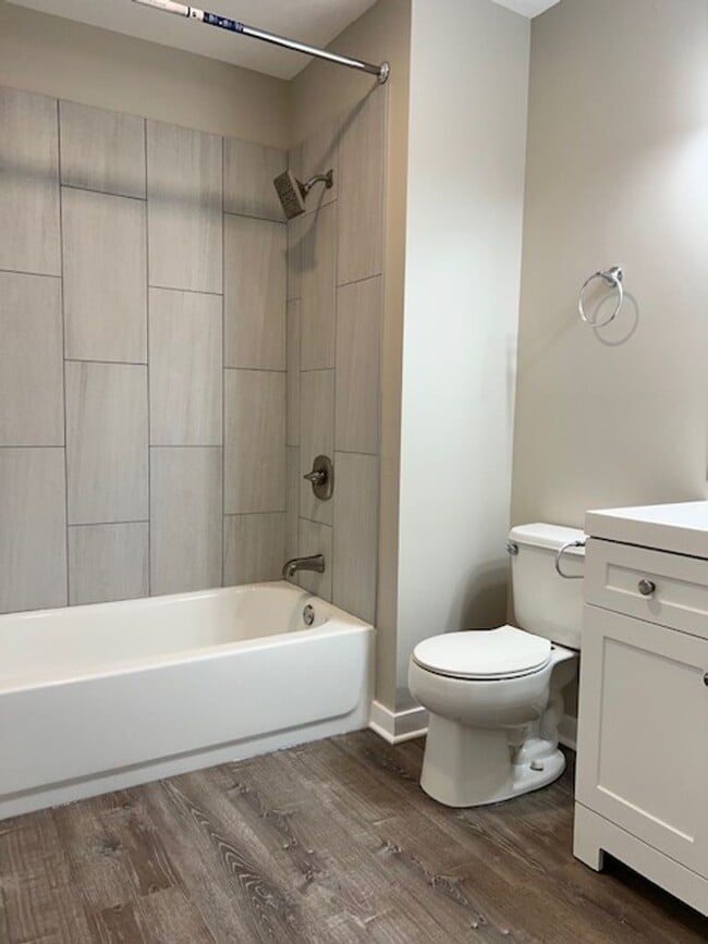 Foto del edificio - 1805 Dainesway Dr