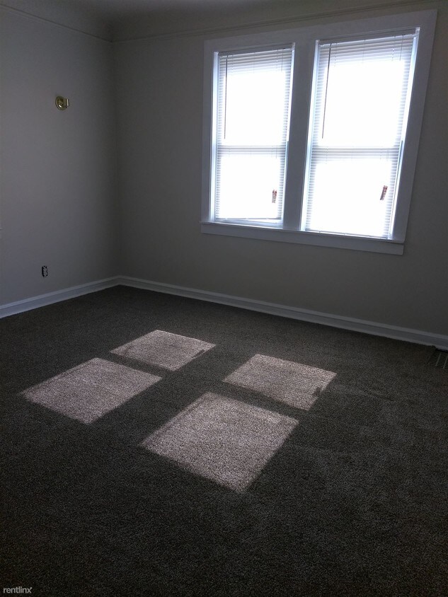 Foto del edificio - 7140 Elmhurst St