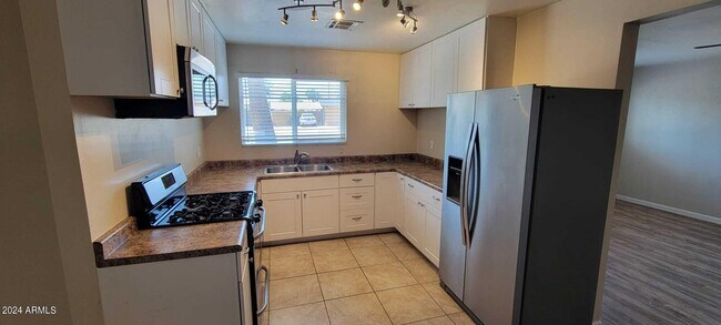 Foto del edificio - 5539 N 22nd Dr