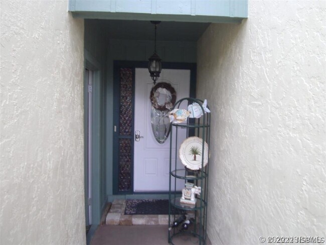 Foto del edificio - 229 Club House Blvd