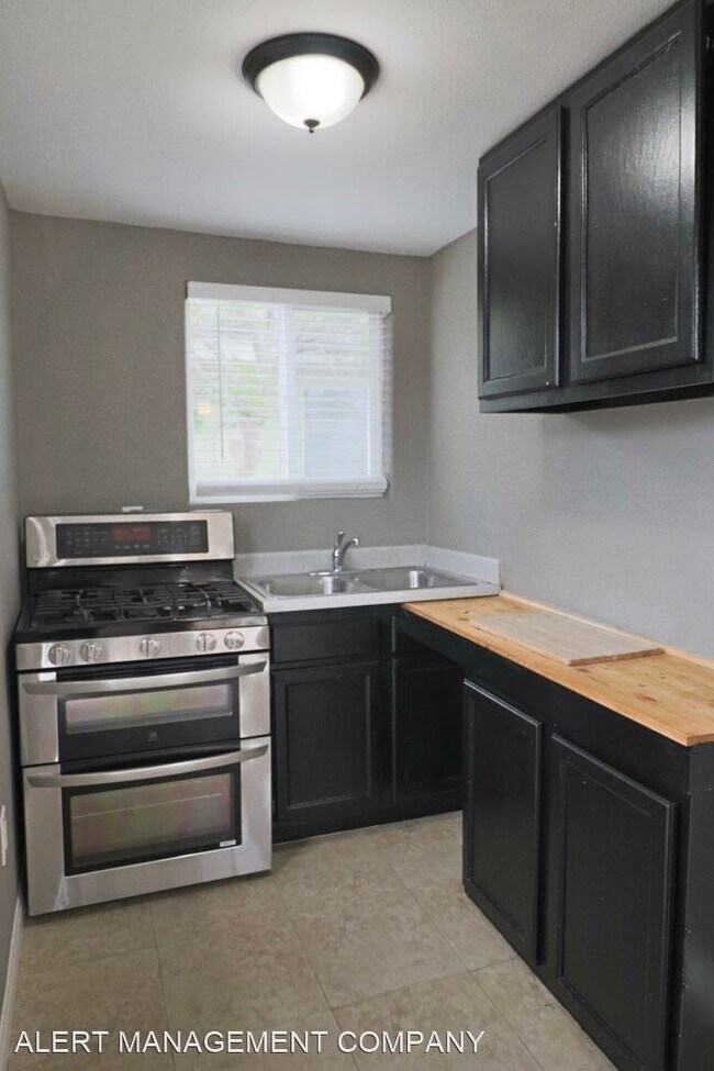 Building Photo - 2 br, 1 bath House - 2657 Balboa St