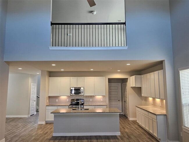 Building Photo - 5419 Sunstone Cir